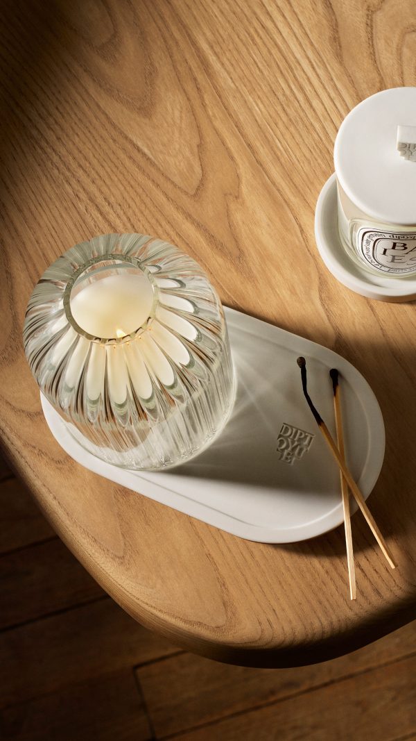 Ribbed Candle Holder with Oval Tray - For classic candles