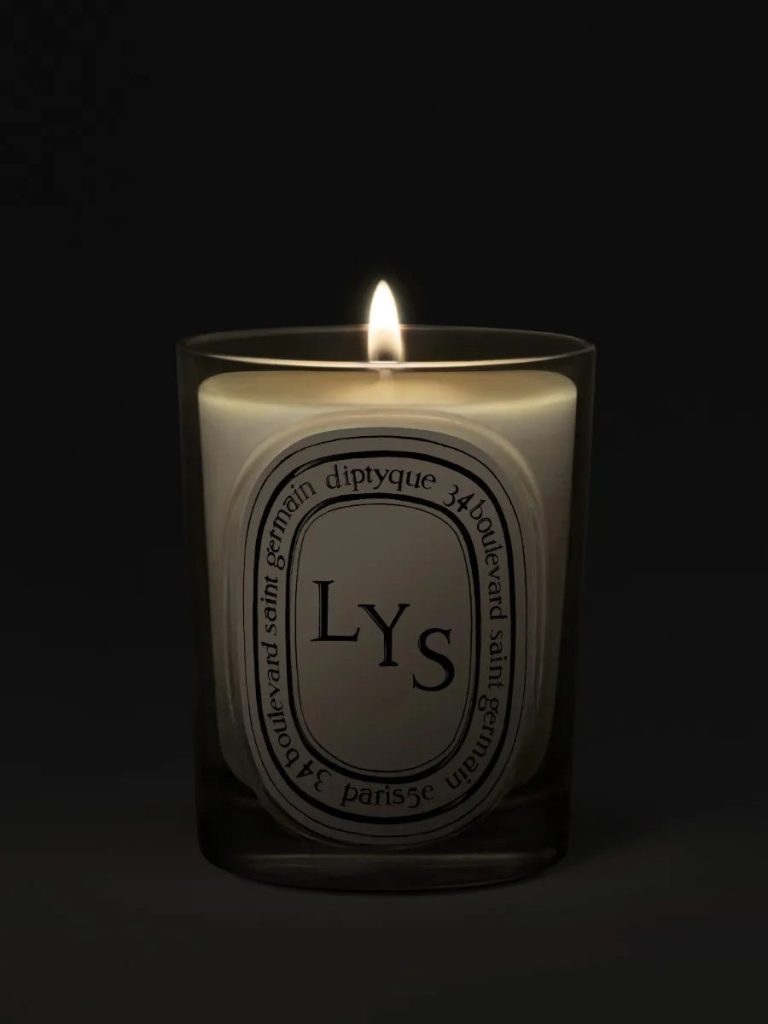 Lys (Lily) - Classic Candle